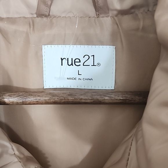 Rue21 Light Pink Zip-Up Puffer Vest Size Large New - Picture 2 of 9